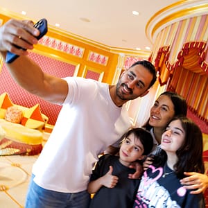 Inside Burj Al Arab Tour + Soft Beverage – Experiences Cdxb.com Special Offers, Deals & Discounts in Canada